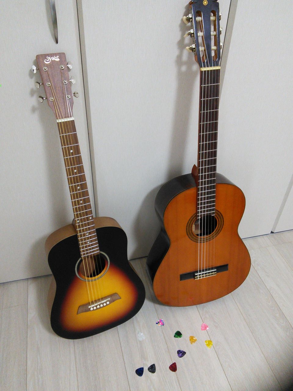S.Yairi YM-02/VS ミニアコースティックギターの開封と女子のサイズ感