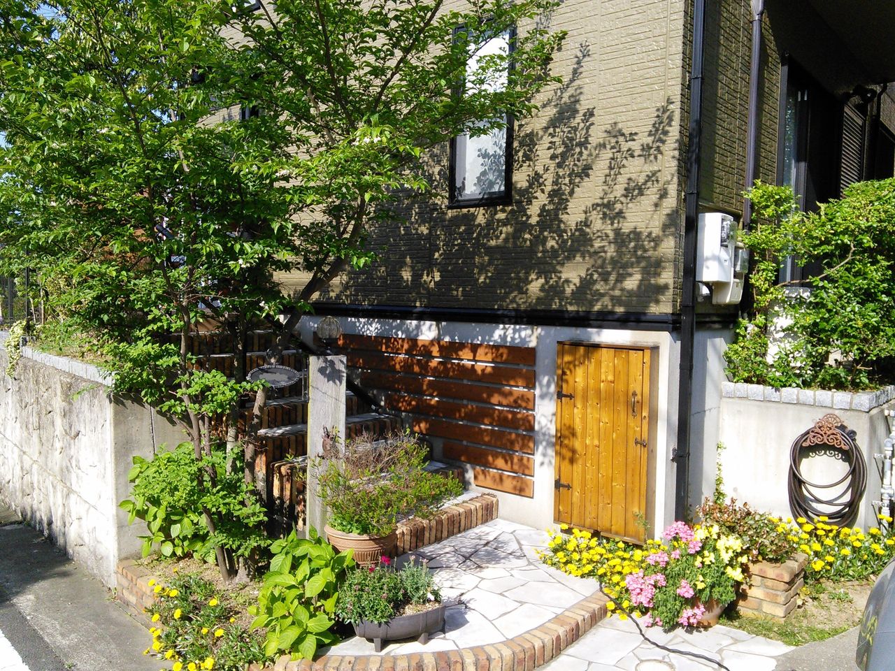 ウッドフェンス DIY 家壁装飾