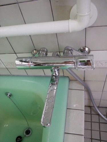 浴室 混合栓 サーモスタット 壁付 交換（実家）